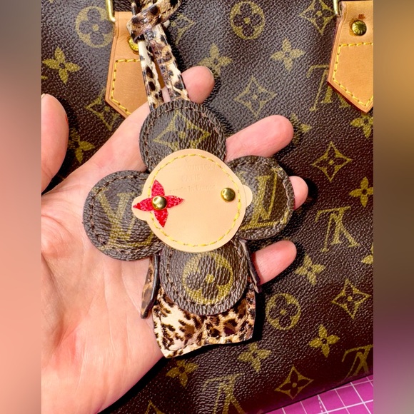 Hand Crafted Handbags - ❤️ Monogram Puffy Vivienne bag charm keychain handmade with ❤️